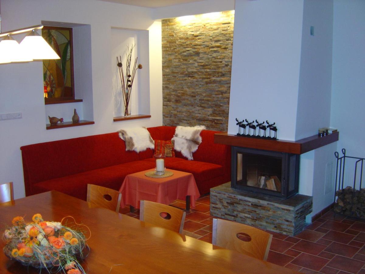 Apartmanovy Dum Bobruvka מראה חיצוני תמונה