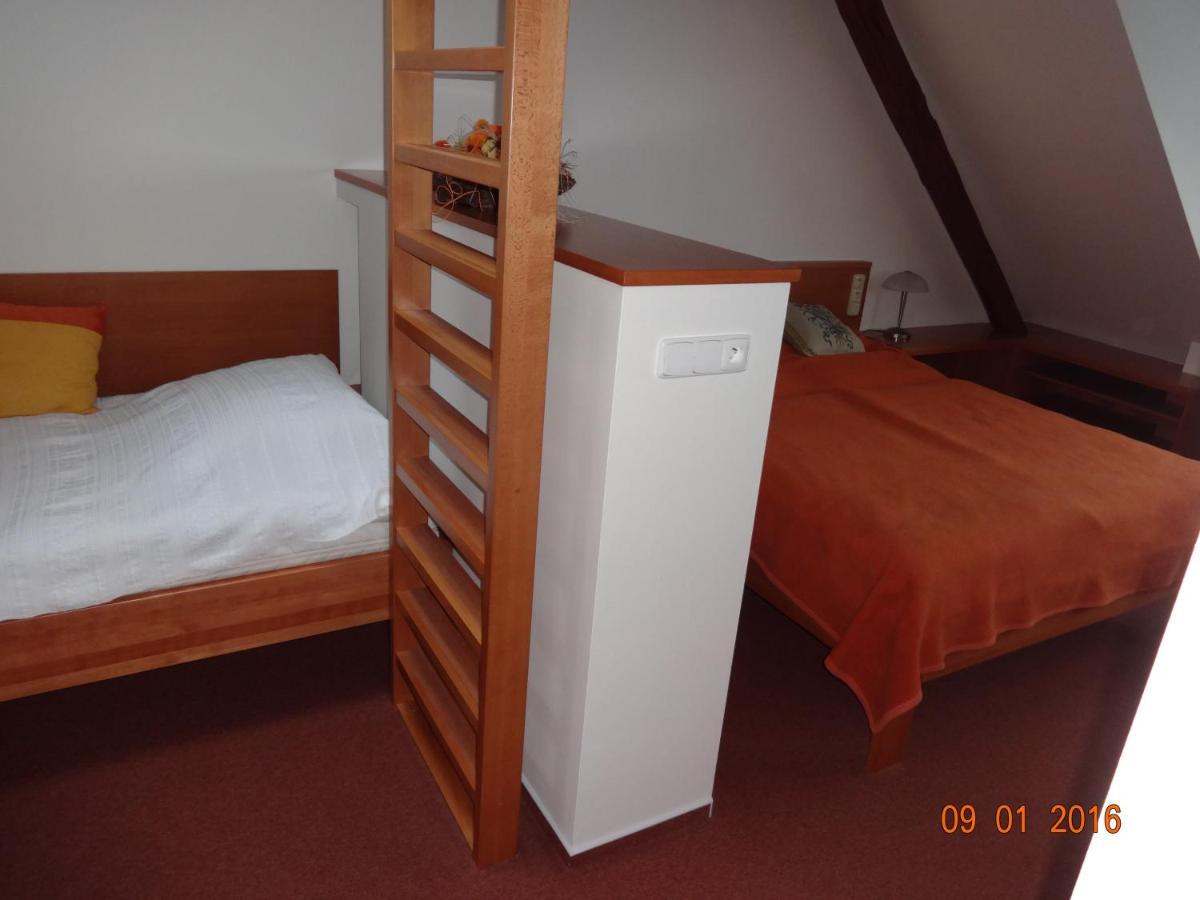 Apartmanovy Dum Bobruvka מראה חיצוני תמונה